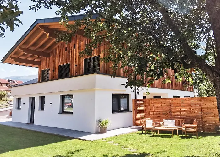 Apart Pair Im Dorf